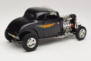 Ford Hot Rod Nero Rydell High Grease ERTL 1:18 36602 Pressofusione — immagine 2 di 6
