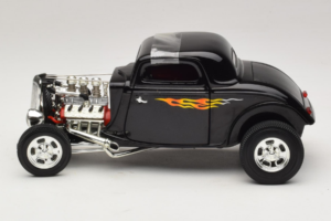 Ford Hot Rod Nero Rydell High Grease ERTL 1:18 36602 Pressofusione — immagine 3 di 6