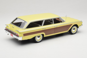 Ford Country Squire Giallo MCG 1:18 MCG18048 Pressofusione — immagine 2 di 6