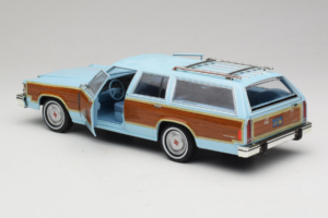 Ford LTD Country Squire Charlie's Angels Movie GreenLight 1:18 19066 Pressofusione — immagine 5 di 8