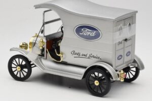 Ford Model T Delivery Truck Argento Eagle Collectibles 1:18 430600 Pressofusione — immagine 5 di 6