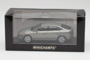 Ford Mondeo Mk3 Sedan Grigio Metallic Minichamps 1:43 IND403086003 Pressofusione — immagine 4 di 4