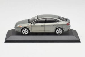 Ford Mondeo Mk3 Sedan Grigio Metallic Minichamps 1:43 IND403086003 Pressofusione