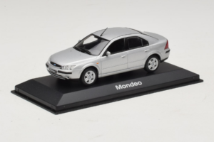 Ford Mondeo Mk3 Berlina Argento Minichamps 1:43 MONDEO005 Pressofusione — immagine 2 di 4