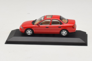 Ford Mondeo Mk1 Sedan Rosso Minichamps 1:43 082000 Pressofusione