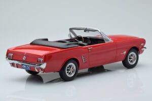 Ford Mustang Cabriolet Rosso Norev 1:18 182810 Pressofusione — immagine 2 di 6