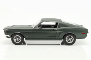 Ford Mustang Fastback Satin Green Metallic Norev 1:12 122702 Pressofusione — immagine 3 di 5