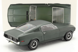 Ford Mustang Fastback Satin Green Metallic Norev 1:12 122702 Pressofusione — immagine 4 di 5