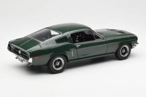 Ford Mustang GT Bullitt Verde AUTOart 1:18 72812 Pressofusione — immagine 3 di 8