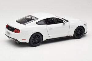 Ford Mustang GT S550 Bianco Maisto 1:18 31197 Pressofusione — immagine 3 di 8