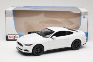 Ford Mustang GT S550 Bianco Maisto 1:18 31197 Pressofusione — immagine 8 di 8
