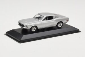 Ford Mustang GT Argento Minichamps 1:43 FORD001 Pressofusione — immagine 2 di 4