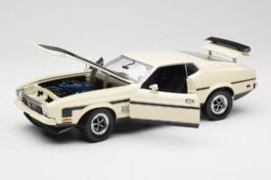 Ford Mustang Mach 1 Bianco Sun Star 1:18 3602 Pressofusione — immagine 2 di 8