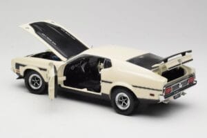Ford Mustang Mach 1 Bianco Sun Star 1:18 3602 Pressofusione — immagine 5 di 8