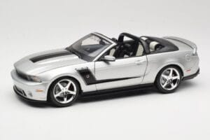 Ford Mustang S197 Roush 427R Cabriolet Argento Maisto 1:18 31669 Pressofusione