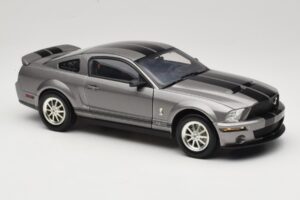 Ford Mustang S197 Shelby GT500 40th Anniversary Grigio Shelby Collectibles 1:18 DC075005 Pressofusione — immagine 6 di 8
