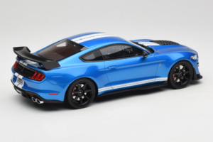 Ford Mustang Shelby GT500 S550 Blu GT Spirit 1:18 GT268 Resina — immagine 2 di 6
