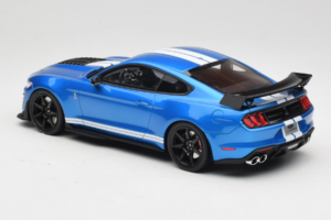 Ford Mustang Shelby GT500 S550 Blu GT Spirit 1:18 GT268 Resina — immagine 5 di 6