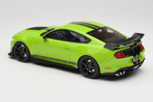 Ford Mustang Shelby GT500 S550 Verde GT Spirit 1:18 GT803 Resina — immagine 5 di 6