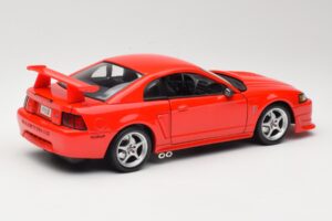 Ford Mustang SVT Cobra R SN95 Rosso Maisto 1:18 531872 Pressofusione — immagine 3 di 8