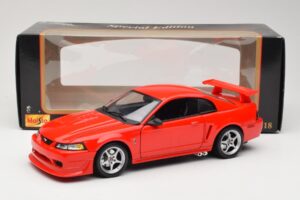Ford Mustang SVT Cobra R SN95 Rosso Maisto 1:18 531872 Pressofusione — immagine 8 di 8