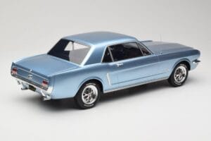 Ford Mustang V8 Hardtop Pony GT Silver Blue GT Spirit 1:12 G089 Resina — immagine 2 di 6