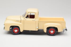 Ford Pickup Colonial Bianco Road Legends 1:18 92148 Pressofusione — immagine 4 di 8
