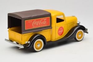 Ford Pick Up Michelin Solido 1:18 8024 Pressofusione — immagine 3 di 8