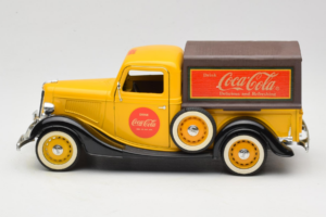 Ford Pick Up Michelin Solido 1:18 8024 Pressofusione — immagine 4 di 8