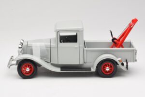 Ford Pick-Up Wrecker Grigio Road Signature 1:18 92257 Pressofusione — immagine 4 di 8