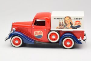 Ford Pickup Truck Pepsi-Cola Solido 1:18 99053 Pressofusione — immagine 4 di 8