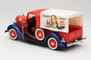 Ford Pickup Truck Pepsi-Cola Solido 1:18 99053 Pressofusione — immagine 5 di 8