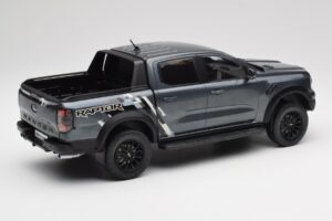 Ford Ranger Raptor Grigio Metallizzato MCG 1:18 MCG18457 Pressofusione — immagine 3 di 6
