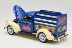 Ford Pepsi-Cola Replica Golden Wheel 1:18 PF351 Pressofusione — immagine 5 di 8