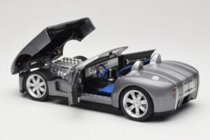Shelby Cobra Cabriolet Grey Metallic Hot Wheels 1:18 G7220 Pressofusione — immagine 5 di 8