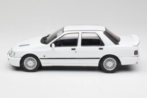 Ford Sierra RS Cosworth 4x4 Bianco MCG 1:18 MCG18353 Pressofusione — immagine 3 di 6