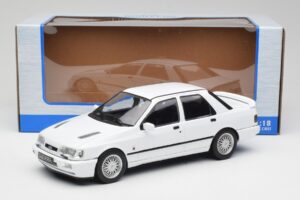 Ford Sierra RS Cosworth 4x4 Bianco MCG 1:18 MCG18353 Pressofusione — immagine 6 di 6