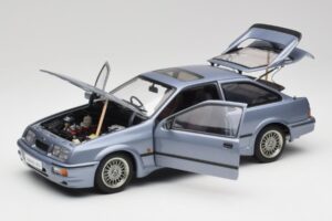 Ford Sierra RS Cosworth Moonstone Blu AUTOart 1:18 72863 Pressofusione — immagine 2 di 8