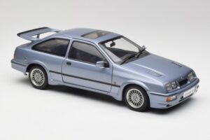 Ford Sierra RS Cosworth Moonstone Blu AUTOart 1:18 72863 Pressofusione — immagine 6 di 8
