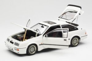 Ford Sierra RS Cosworth Bianco AUTOart 1:18 72862 Pressofusione — immagine 2 di 8