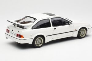 Ford Sierra RS Cosworth Bianco AUTOart 1:18 72862 Pressofusione — immagine 3 di 8