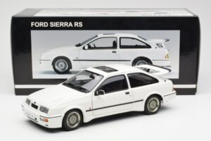 Ford Sierra RS Cosworth Bianco AUTOart 1:18 72862 Pressofusione — immagine 8 di 8