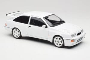 Ford Sierra RS Cosworth Bianco IXO 1:18 18CMC121 Pressofusione — immagine 4 di 6