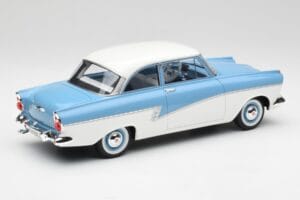 Ford Taunus 17M P2 Azzurro & Bianco BoS Models 1:18 BOS019 Pressofusione — immagine 2 di 6