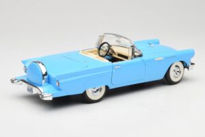 Ford Thunderbird Cabriolet Blu Road Signature 1:18 92358 Pressofusione — immagine 3 di 8
