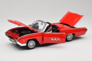 Ford Thunderbird Cabriolet Rosso Anson 1:18 30334 Pressofusione — immagine 2 di 8