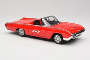 Ford Thunderbird Cabriolet Rosso Anson 1:18 30334 Pressofusione — immagine 6 di 8