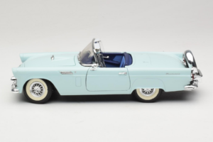 Ford Thunderbird Verde Revell 1:18 8804-G1 Pressofusione — immagine 4 di 8