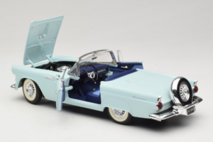 Ford Thunderbird Verde Revell 1:18 8804-G1 Pressofusione — immagine 5 di 8