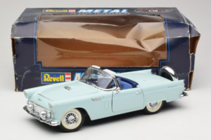 Ford Thunderbird Verde Revell 1:18 8804-G1 Pressofusione — immagine 8 di 8